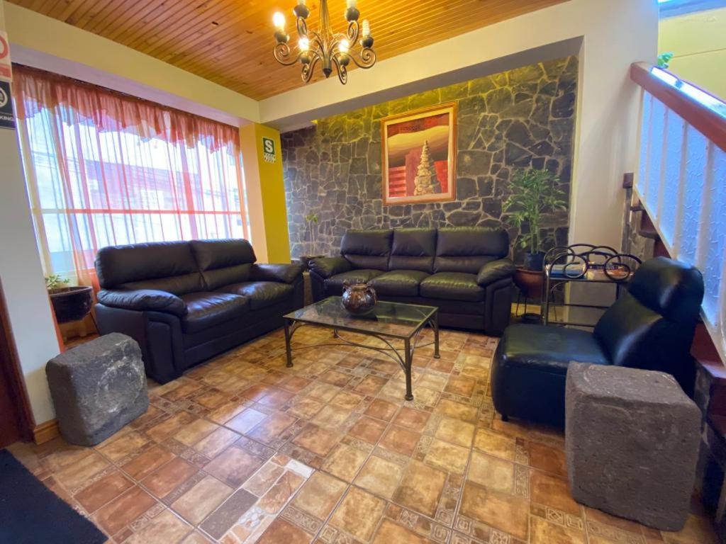 Hostal Oscar Inn Puno Esterno foto