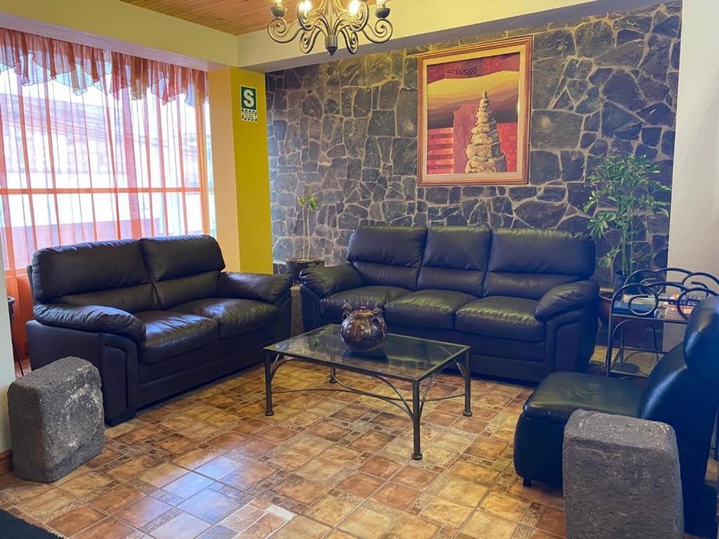 Hostal Oscar Inn Puno Esterno foto