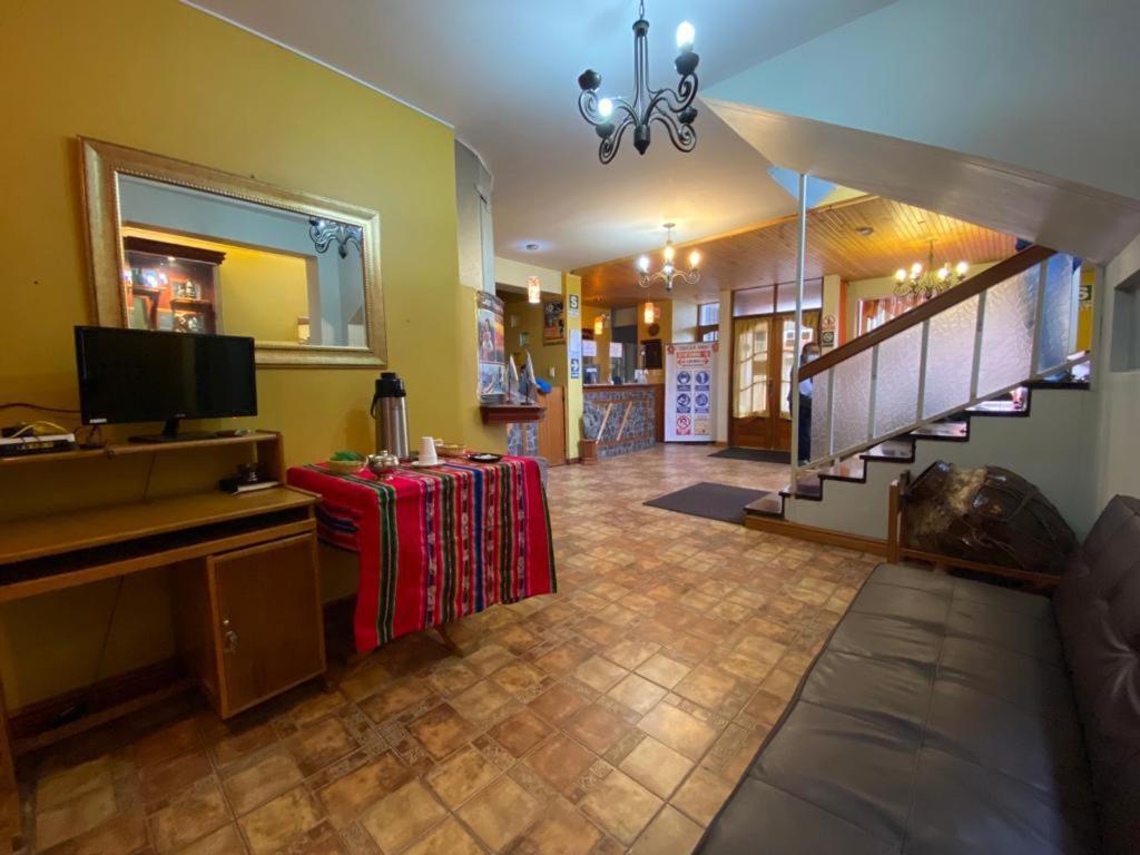 Hostal Oscar Inn Puno Esterno foto