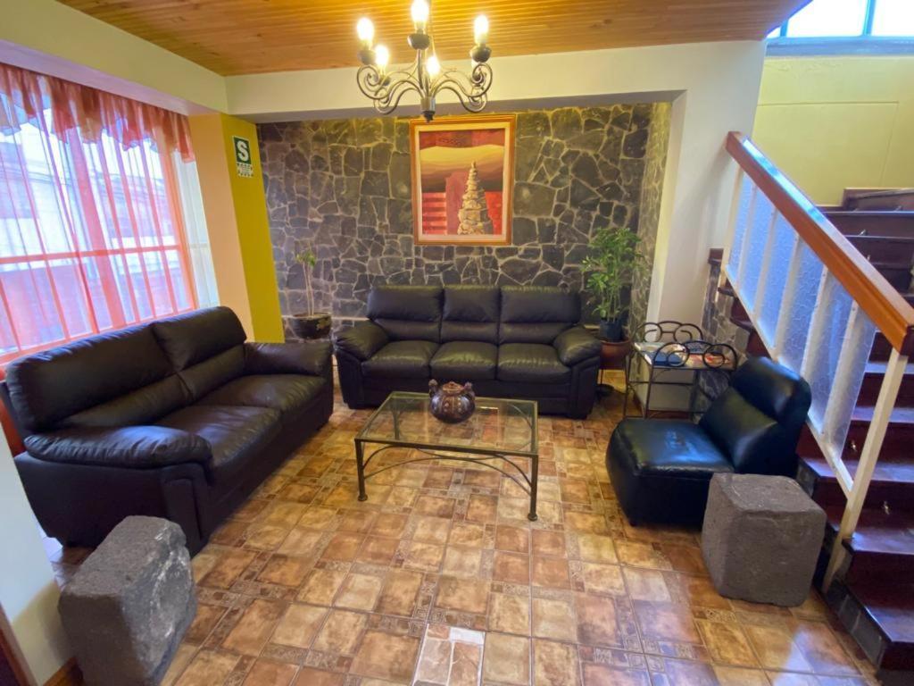 Hostal Oscar Inn Puno Esterno foto